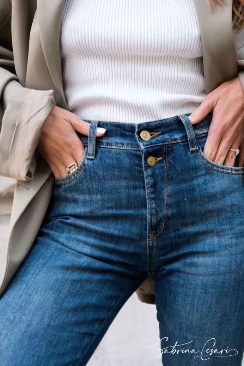 collab_sabrinacsari_roma__mom_taille_haute_jeans_bleu_n_3.webp Le Temps des Cerises Coupe Regular-Collab @Sabrinacsari Roma 400/19 Mom Taille Haute Jeans Bleu N°1 Blue