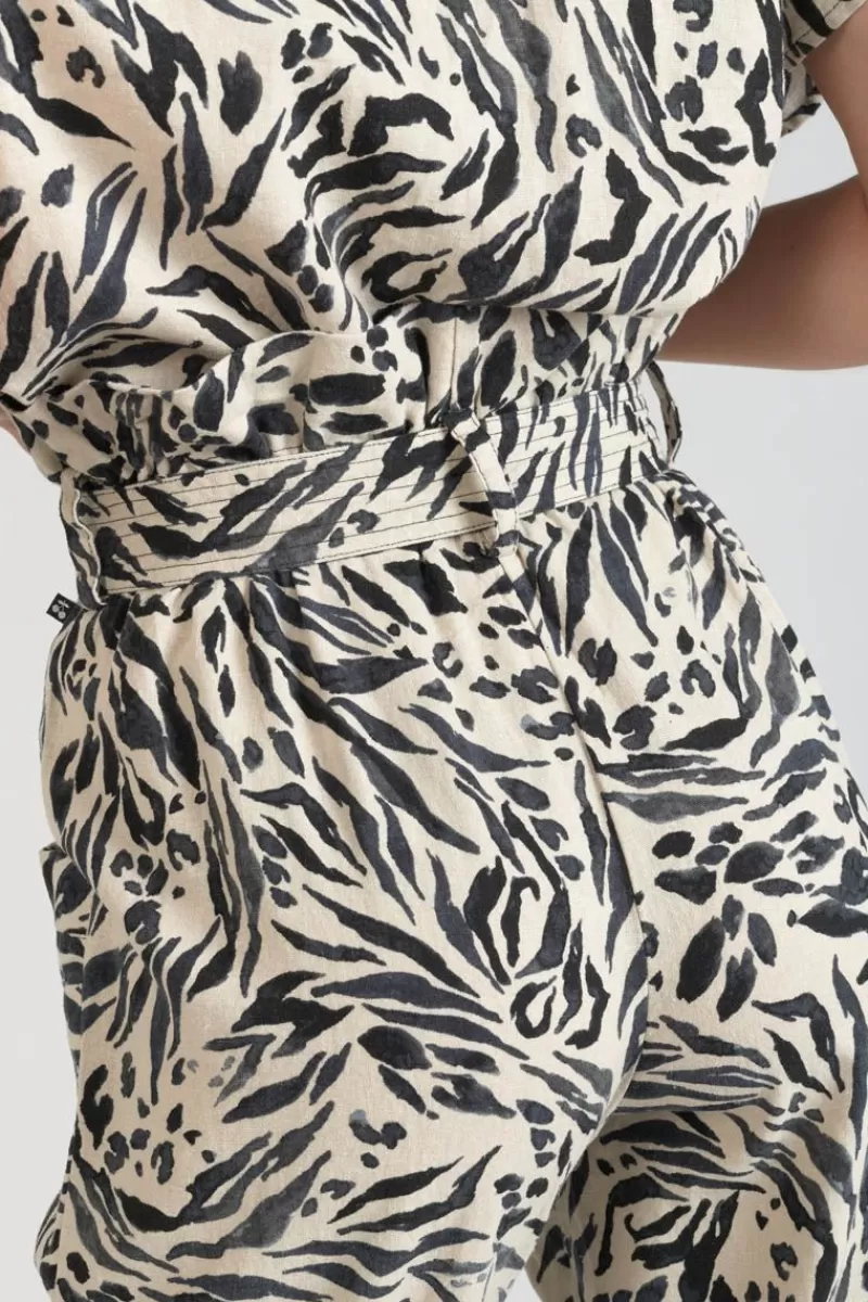 pantalon_en_lin_melange_rida_a_motif_animalier_3.webp Le Temps des Cerises Pantalons & Chinos-Pantalon En Lin Melange Rida A Motif Animalier Zebra
