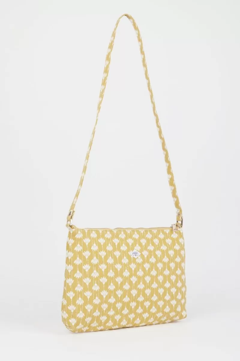 sac_a_bandouliere_lauri_jaune_a_motif_floral_3.webp Le Temps des Cerises Sacs & Portefeuilles-Sac A Bandouliere Lauri Jaune A Motif Floral Yellow