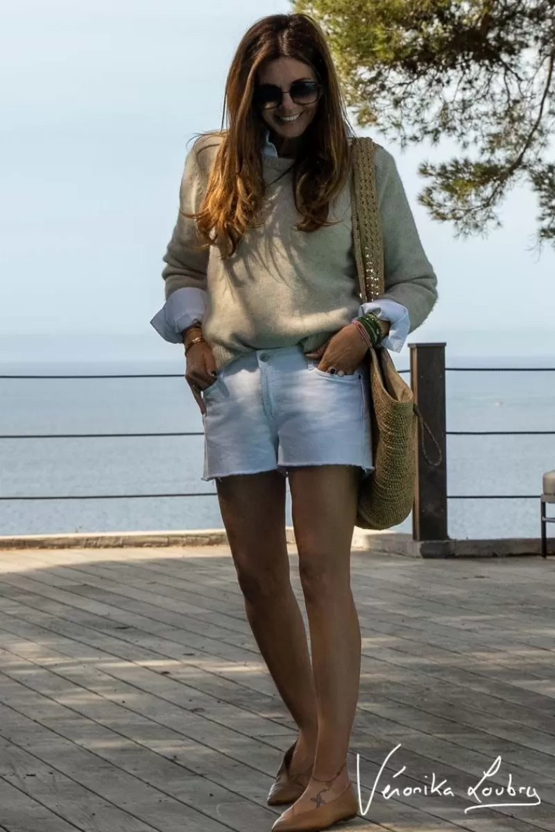 short_court_veronika_en_jeans_blanc_by_veronika_loubry_5.webp Le Temps des Cerises Jupes & Shorts-Short Court Veronika En Jeans Blanc By Veronika Loubry White